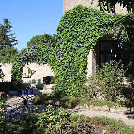 Nocleg ze śniadaniem Aux Pots Bleus 3*