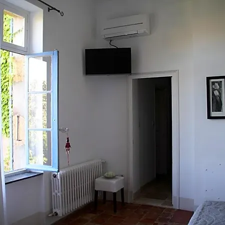 B&B Aux Pots Bleus 3*
